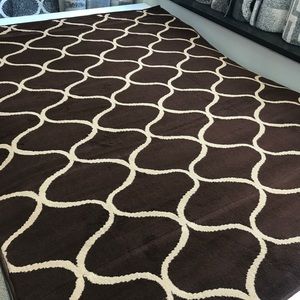 Brown Modern area rug 5x8